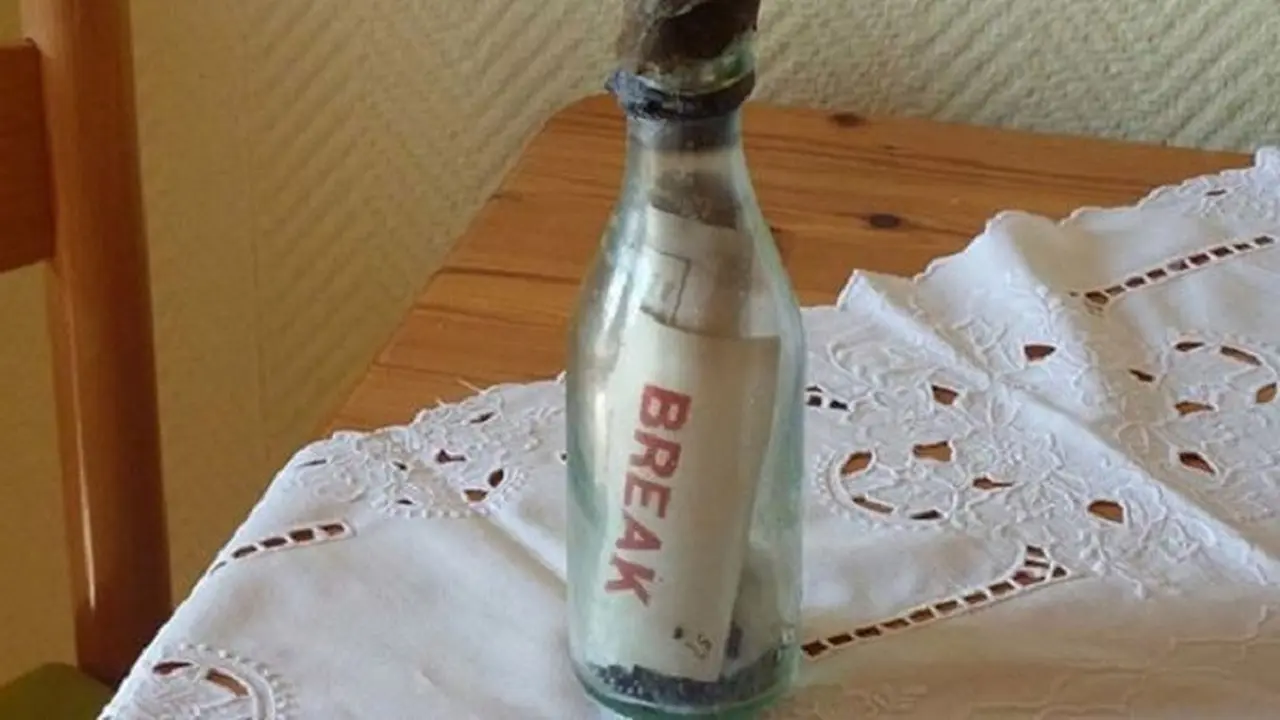 Pesan Dalam Botol