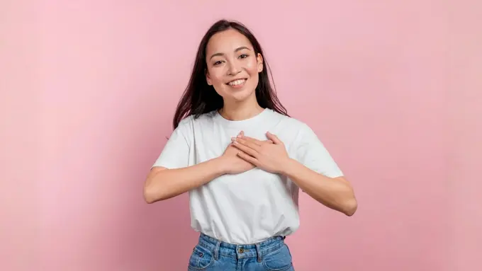 Gaya Hidup Sehat, Cara Ampuh Turunkan Risiko Kanker Payudara (Freepik)