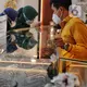 Harga Emas 24 Karat Kompak Turun: Antam, Pegadaian, dan Hartadinata