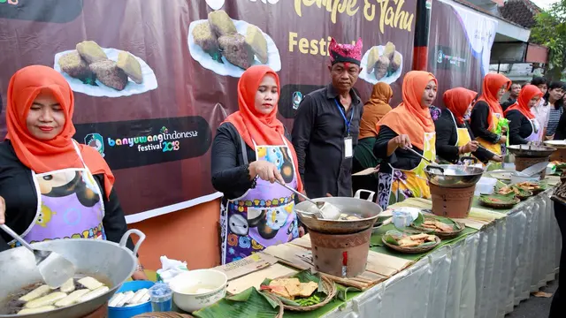 Menyantap Tempe Raksasa di Festival Tahu Tempe Banyuwangi
