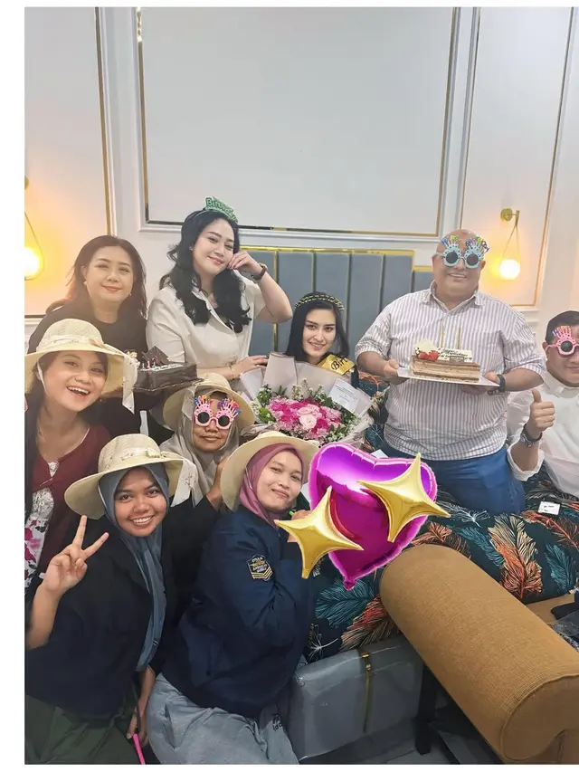 8 Potret Sudut Rumah Angbeen Rishi dan Adly Fairuz, Dapur Jadi Spot Favorit