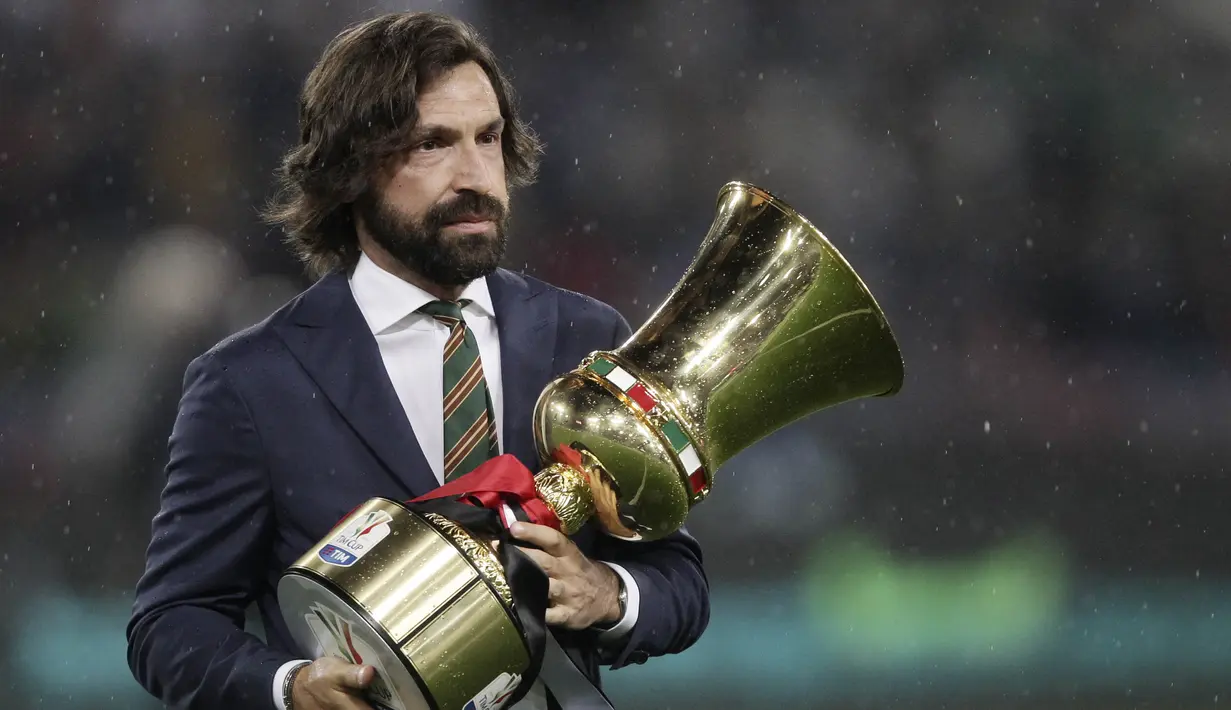 Kabar mengejutkan datang dari klub juara Serie A musim 2019-2020, Juventus. Tim berjulukan La Vecchia Signora itu resmi menunjuk Andrea Pirlo sebagai pelatih baru. (AFP/Isabella Bonotto)