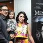 Lembu dan Masayu saat menghadiri gala premiere film mengejar setan di Jakarta (Liputan6.com/Herman Zakharia)