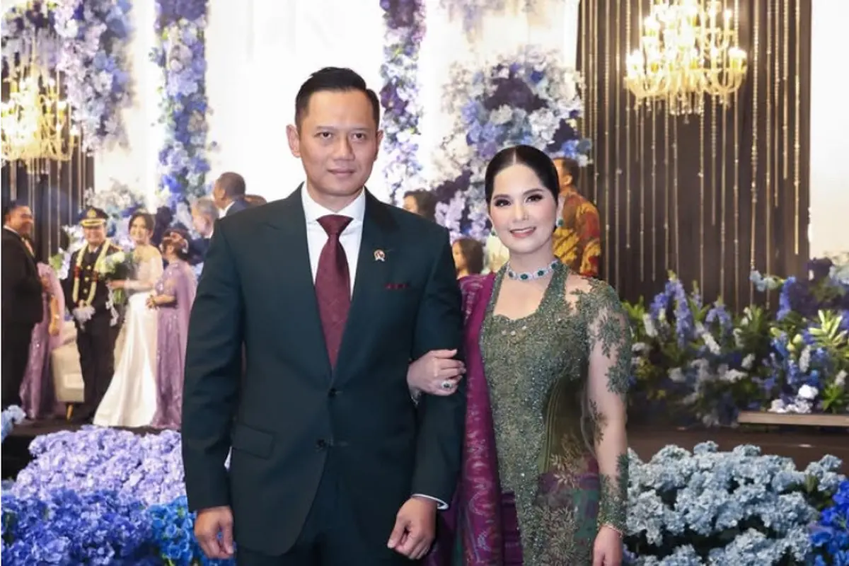 Penampilan Perdana Annisa Pohan Kenakan Kebaya di Tahun 2025