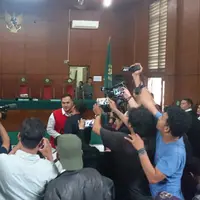 Suasana sidang putusan Saipul Jamil. (Muhammad Altaf Jauhar/Bintang.com)
