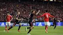 Ekspresi pemain Bayern Munchen, Thomas Muller, setelah mencetak gol ke gawang Benfica pada leg kedua perempat final Liga Champions di Estadio da Luz, Lisbon, Kamis (14/4/2016) dini hari WIB. (AFP/Francisco Leong) 