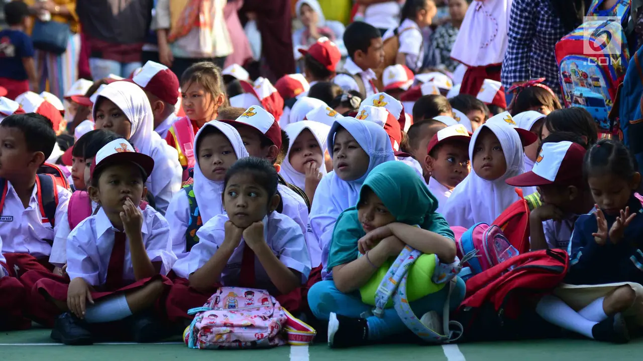 Hari Pertama Masuk Sekolah