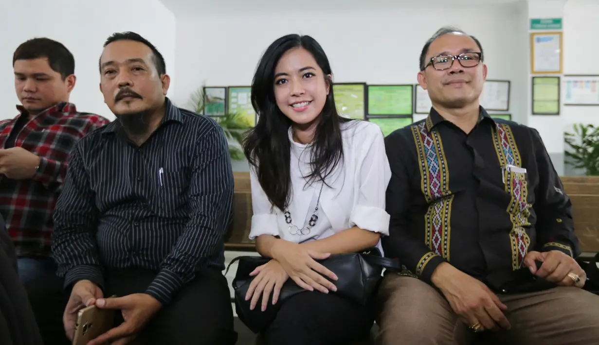 Yeslin Wang istri Delon