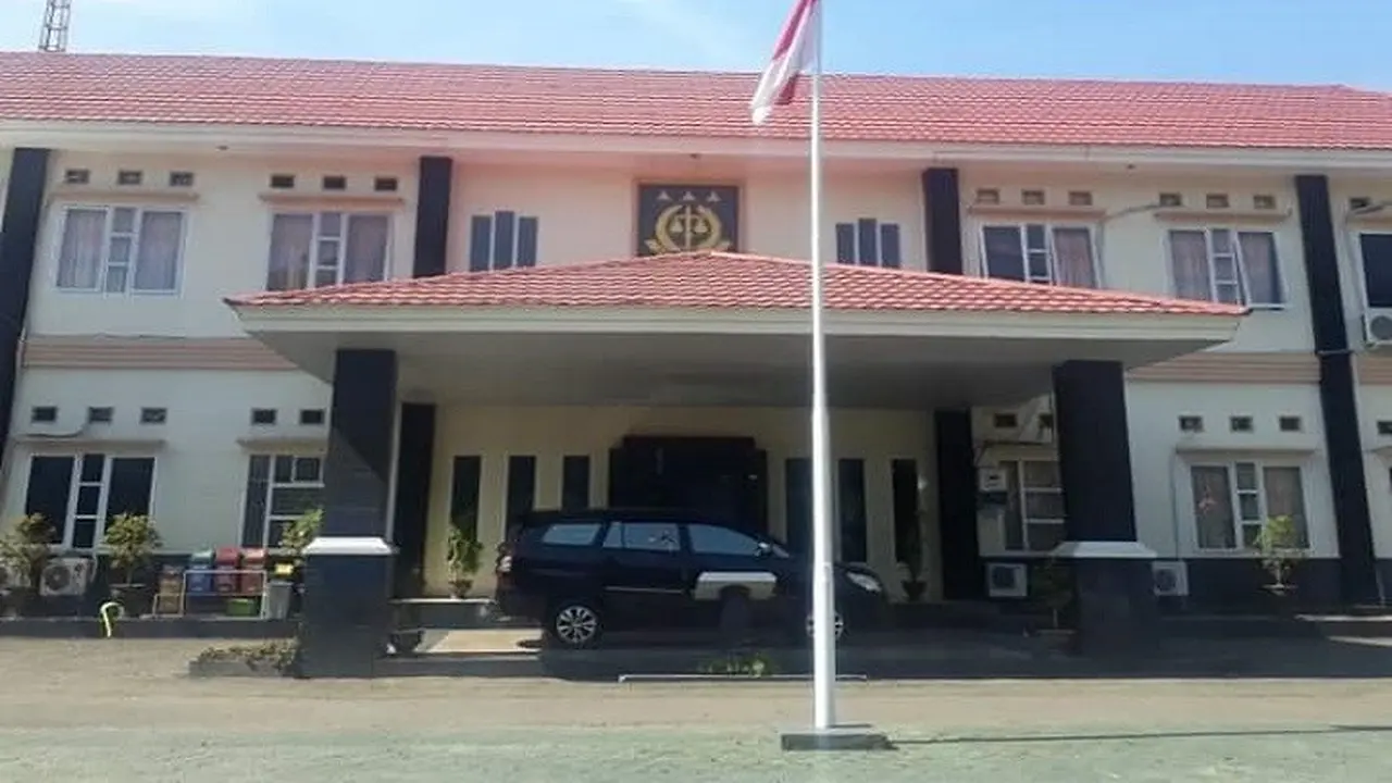 Mobil dinas milik Pemkab Wajo yang dipinjam Kajari hilang misterius (Liputan6.com/ Eka Hakim)