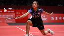 Pada game kedua Gregoria Mariska Tunjung selalu tertinggal dalam perolehan angka dari Tai Tzu Ying. Saat interval game kedua, Gregoria Mariska Tunjung tertinggal 9-11 dan sempat menyamakan skor di angka 15-15. Namun setelah itu ia kembali tertinggal hingga akhirnya menyerah 17-21. (AFP/STR)