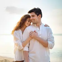 Hubungan dengan cinta tulus./copyright&nbsp;shutterstock.com/g/dmvasilenko