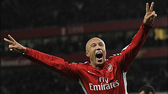 Mikael Silvestre