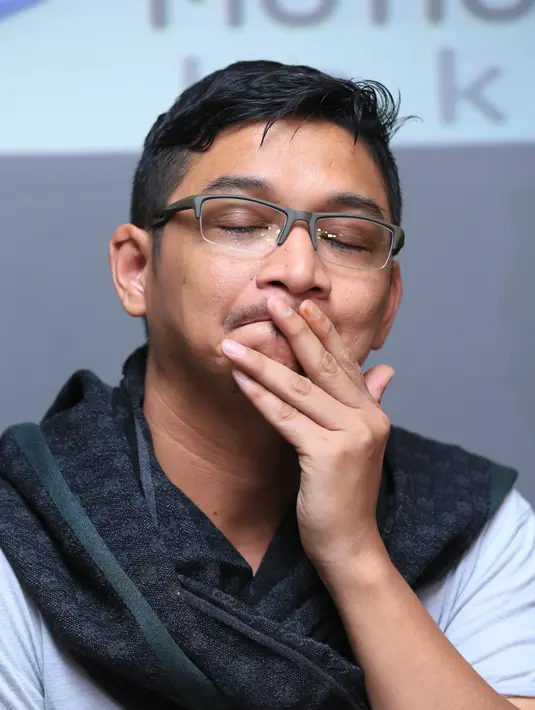 <p>Beruntung, kembalinya ia ke dunia musik Pasha mendapat dukungan dari Walikota Palu, Drs. Hidayat M. Si. Menurut beliau tidak ada masalah Pasha kembali bermusik asal tak mengganggu kinerjanya sebagai pejabat publik. (Adrian Putra/Bintang.com)</p>