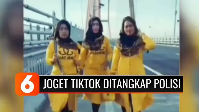 Bijaklah dalam menggunakan media sosial, agar nasib Anda tidak seperti tiga emak-emak di Surabaya, Jawa Timur, ini. Mereka mengabaikan keselamatan dengan bermain TikTok di Jembatan Suramadu, hingga akhirnya ditangkap polisi dan meminta maaf kepada ma...