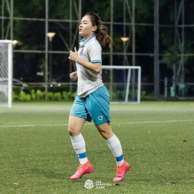 6 Potret Anggita Oktaviani, Tunangan Maell Lee yang Berprofesi Pesepak Bola Wanita