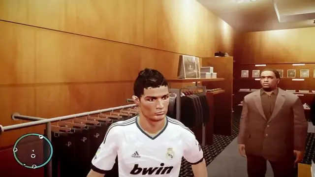 Wuih, Ronaldo Mejeng di Game GTA