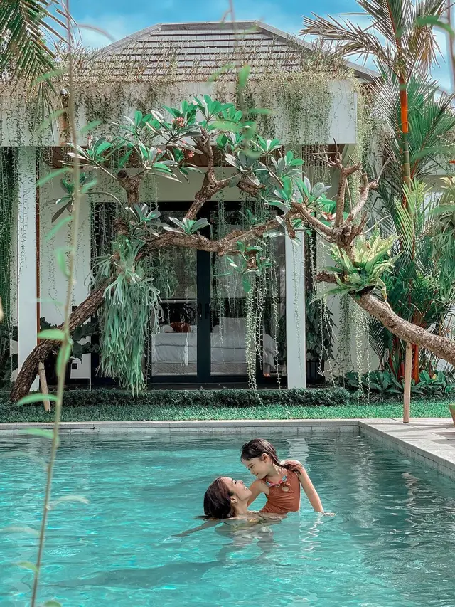 Gisel dan Gempi berlibur di Bali (Foto: Instagram:/@gisel_la)