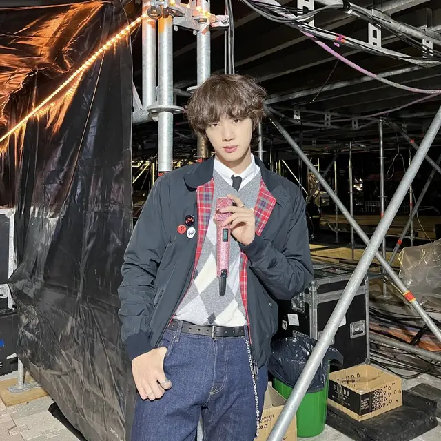 Jin BTS. (Foto: Dok. Instagram terverifikasi @jin)
