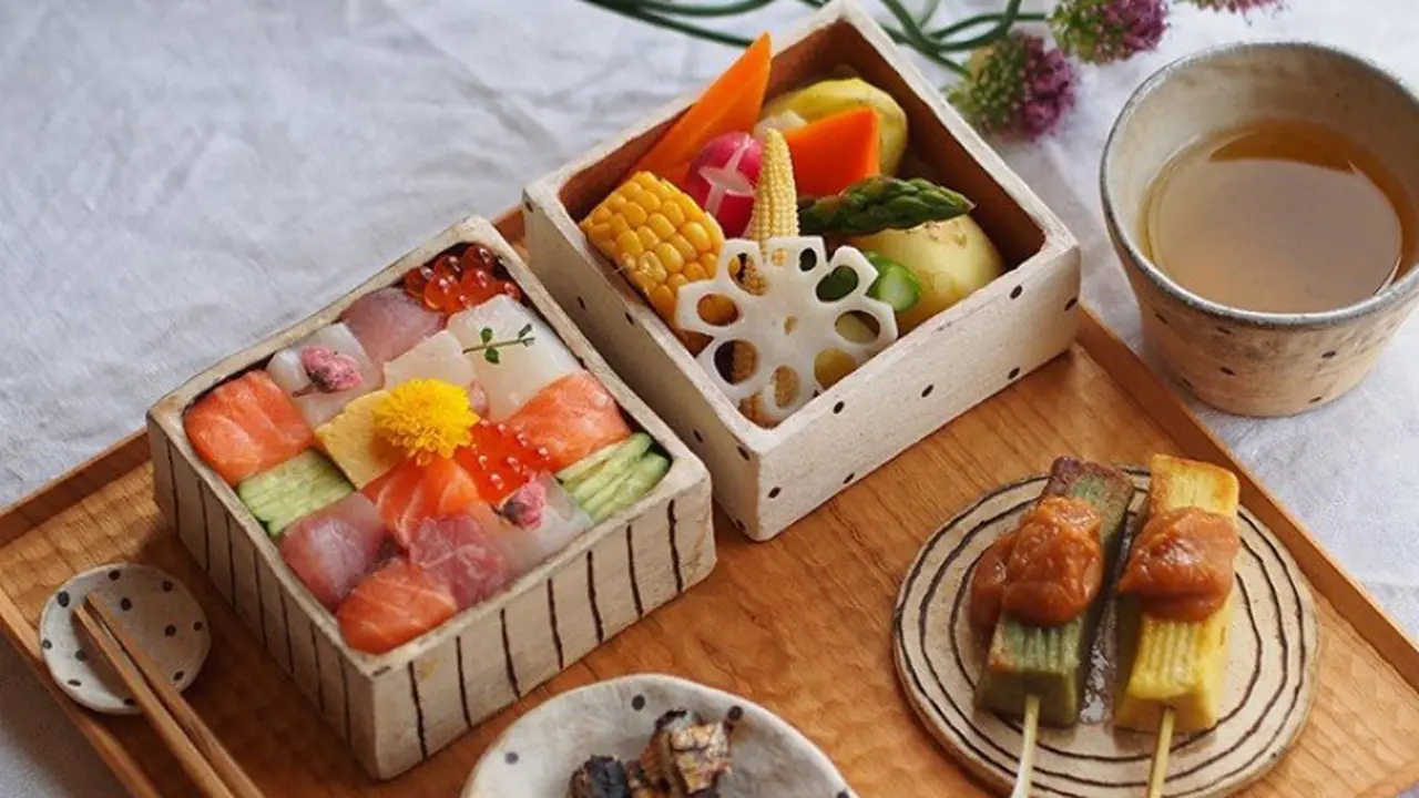 [Bintang] 10 Rupa Sushi Mozaik, Tren Makan Siang Baru di Jepang
