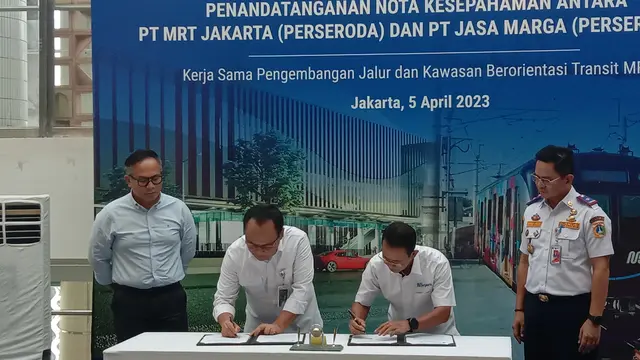 Perusahaan BUMN dan BUMD DKI Jakarta resmi berkolaborasi mengembangkan Travoy Hub yang berlokasi di Taman Mini Indonesia Indah (TMII). Foto: Maulandy
