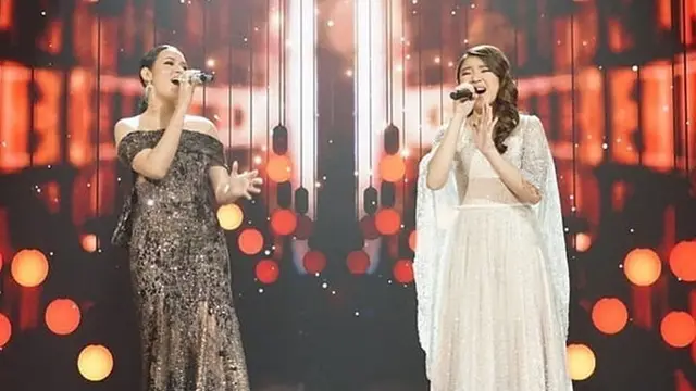 Sempat Kaget Bakal Duet Bareng, Ini 5 Potret Tiara Idol dan Raisa di Atas Panggung