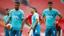 Pemain Bournemouth tampak kecewa usai ditaklukkan Manchester United pada laga Premier League di Stadion Old Trafford Sabtu (4/6/2020). Manchester United menang 5-2 atas Bournemouth. (AP/Clive Brunskill)