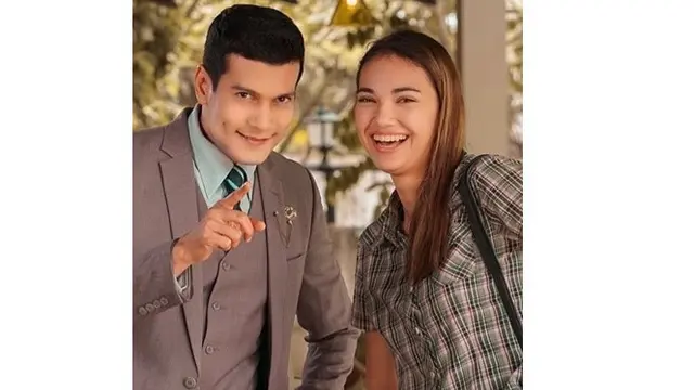 7 Potret Kedekatan Adam Jordan dengan Pemain Samudra Cinta saat di Balik Layar