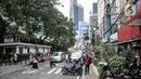 Arus lalu lintas di Jalan Blora, Jakarta, Senin (22/11/2021). Nantinya kawasan LEZ yang berorientasi transit oriented development (TOD) ini akan diprioritaskan untuk pejalan kaki dan kendaraan ramah lingkungan. (merdeka.com/Iqbal S. Nugroho)