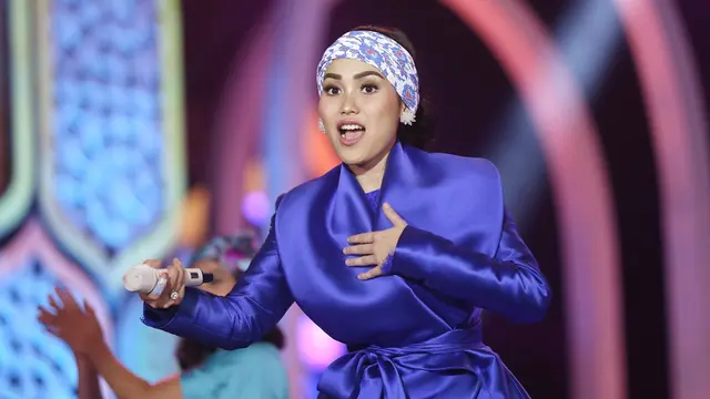 [Bintang] Ayu ting Ting