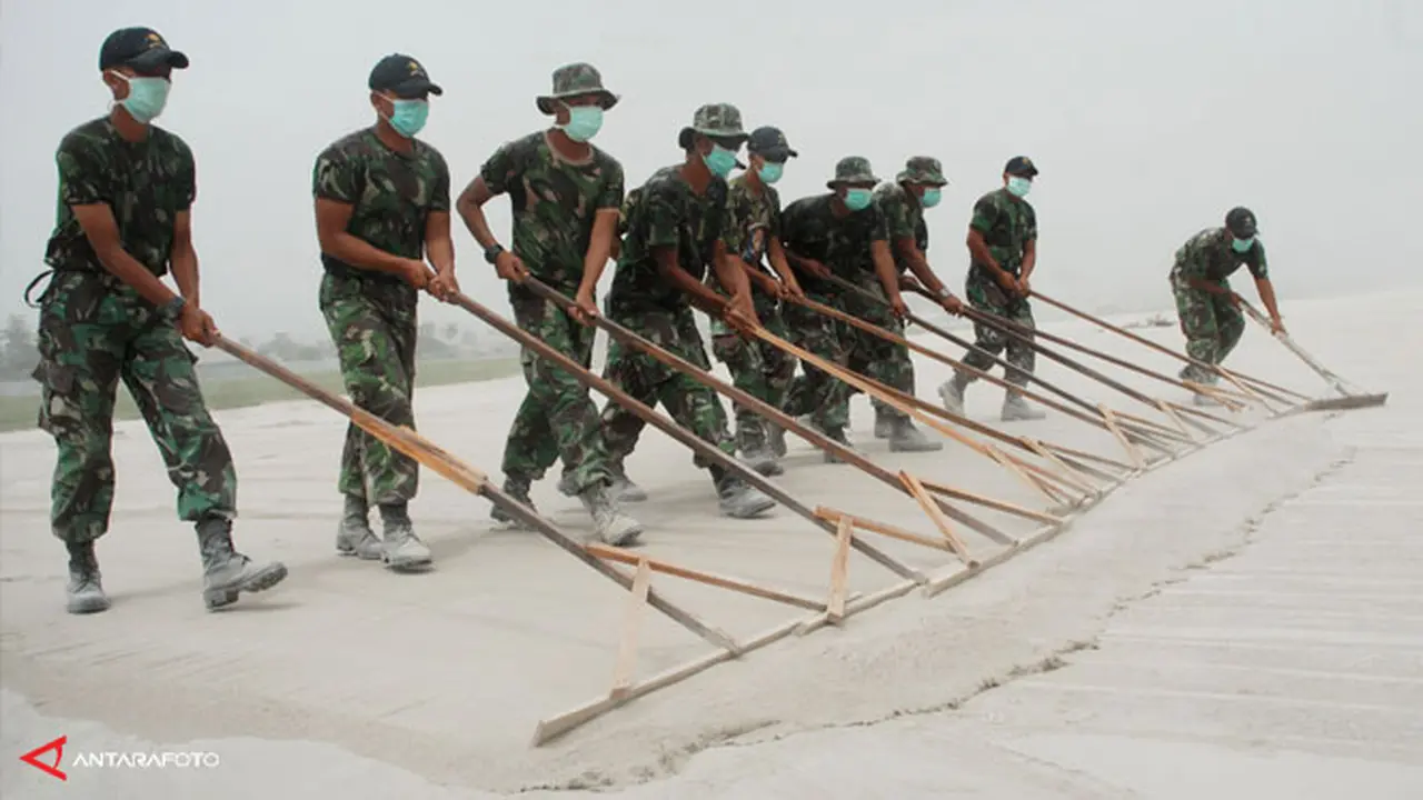 tni-bantu-150216b.jpg