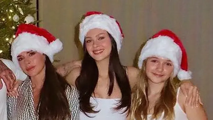 Penampilan Sederhana Keluarga Beckham saat Rayakan Natal 2023