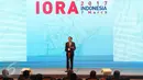 Presiden Joko Widodo (Jokowi) memberikan sambutan pada pembukaan KTT IORA 2017 di Jakarta Convention Centre, Selasa (7/3). Dalam pertemuan yang melibatkan 21 negara ini, Jokowi mengangkat isu lingkungan ketika membuka IORA. (Liputan6.com/Angga Yuniar)