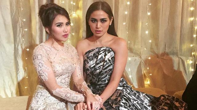 Pamer Perut Buncit Ayu Ting Ting Dan Jessica Iskandar Hamil Lagi Showbiz Liputan6 Com
