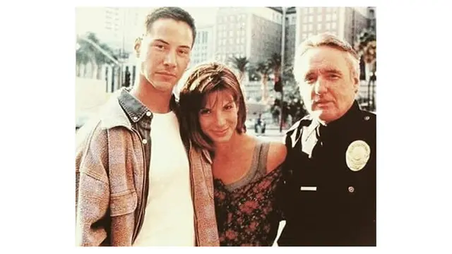 Sandra Bullock dan Keanu Reeves Pernah Cinlok, Ini 5 Potret Kenangannya Saat Bintangi Speed
