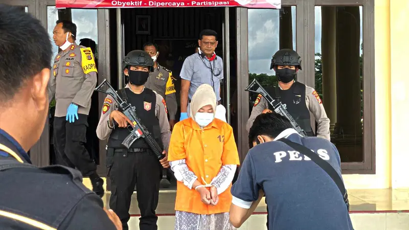 RS (26) alias Vina, karyawati Bank BUMN di Abdya yang dilaporkan melakukan penipuan dan penggelapan hingga milaran rupiah (Ist)