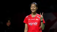 Pebulu tangkis tunggal putri Indonesia, Putri Kusuma Wardani berpose setelah mengalahkan wakil Kanda, Michelle Li dalam laga 16 besar Indonesia Open 2026 di Istora Senayan, Jakarta, Kamis (04/06/2026). (Bola.com/Bagaskara Lazuardi)