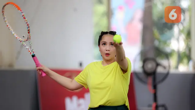 Foto: Aksi Pantang Menyerah Istri Sultan Andara di Turnamen Olahraga Selebriti Indonesia