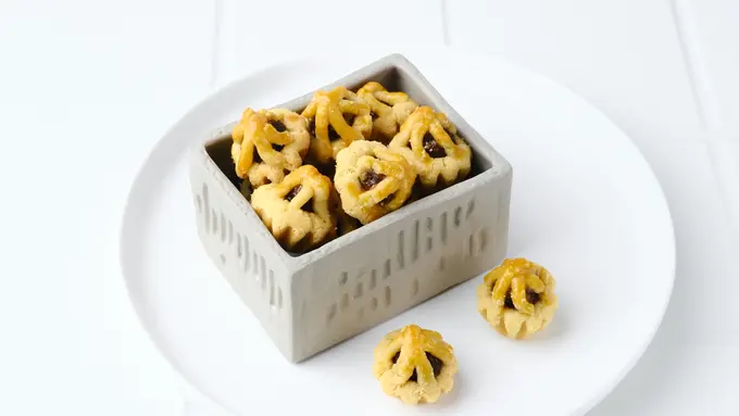 kue nastar keranjang