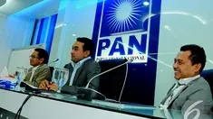 Fraksi PAN menggelar konferensi pers di Kantor Fraksi PAN, Komplek Parlemen, Jakarta, Selasa (4/11/2014).(Liputan6.com/Andrian M Tunay)