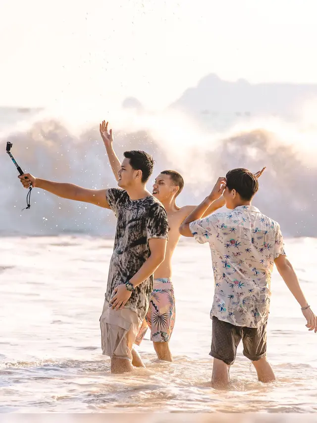 [Bintang] Demi Kulari ke Pantai, RAN Tunda Pekerjaan Lainnya