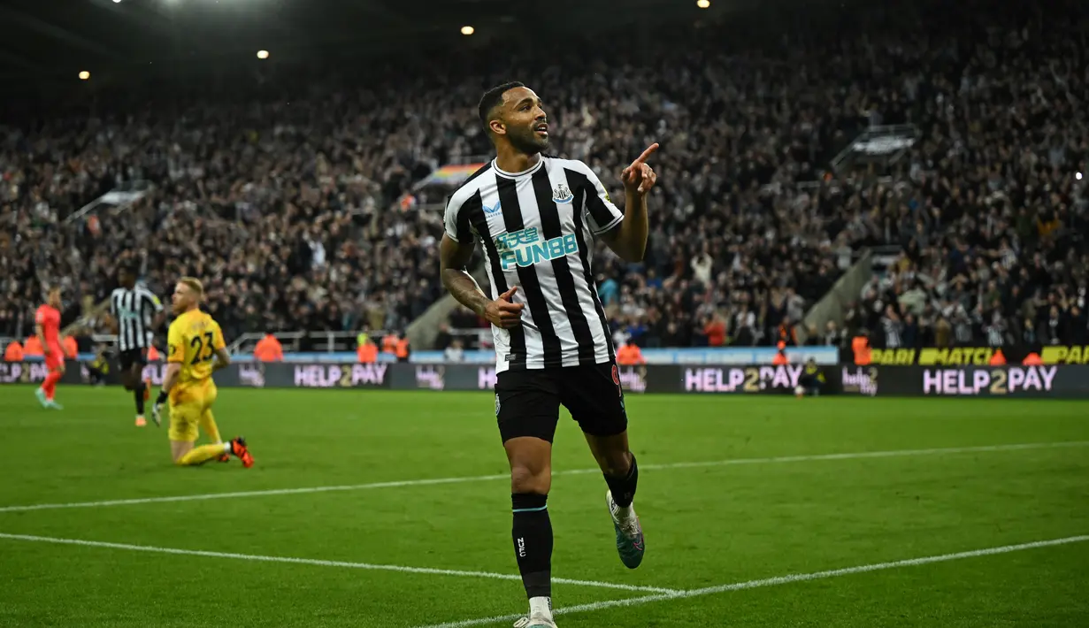 Gol-gol Newcastle dicetak oleh Dan Burn, Callum Wilson dan Bruno Guimaraes dan gol bunuh diri Deniz Undaz. (AFP/Oli Scarff)
