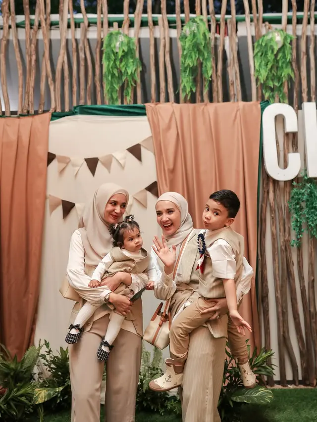 Outfit Earthy Tone Tamu Artis di Ultah Humaira Anak Zaskia Sungkar, Siapa Paling Stylish?
