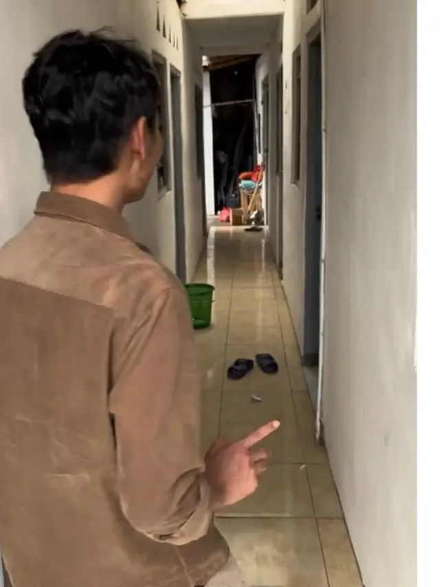 7 Potret Kos-kosan Bene Dion 'Agak Laen' saat Kuliah di Jogja, Rp1,8 Juta Setahun
