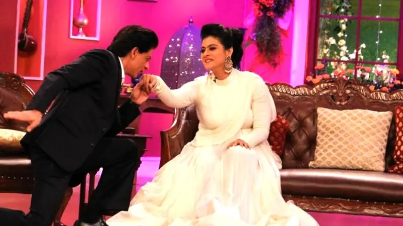 Kajol dan Shah Rukh Khan Main Bareng, Ajay Devgn Menyingkir