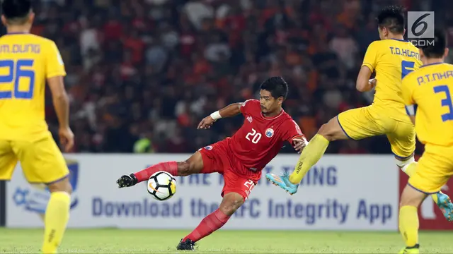 Gol Addison Alves Antar Persija Hempaskan Song Lam Nghe An