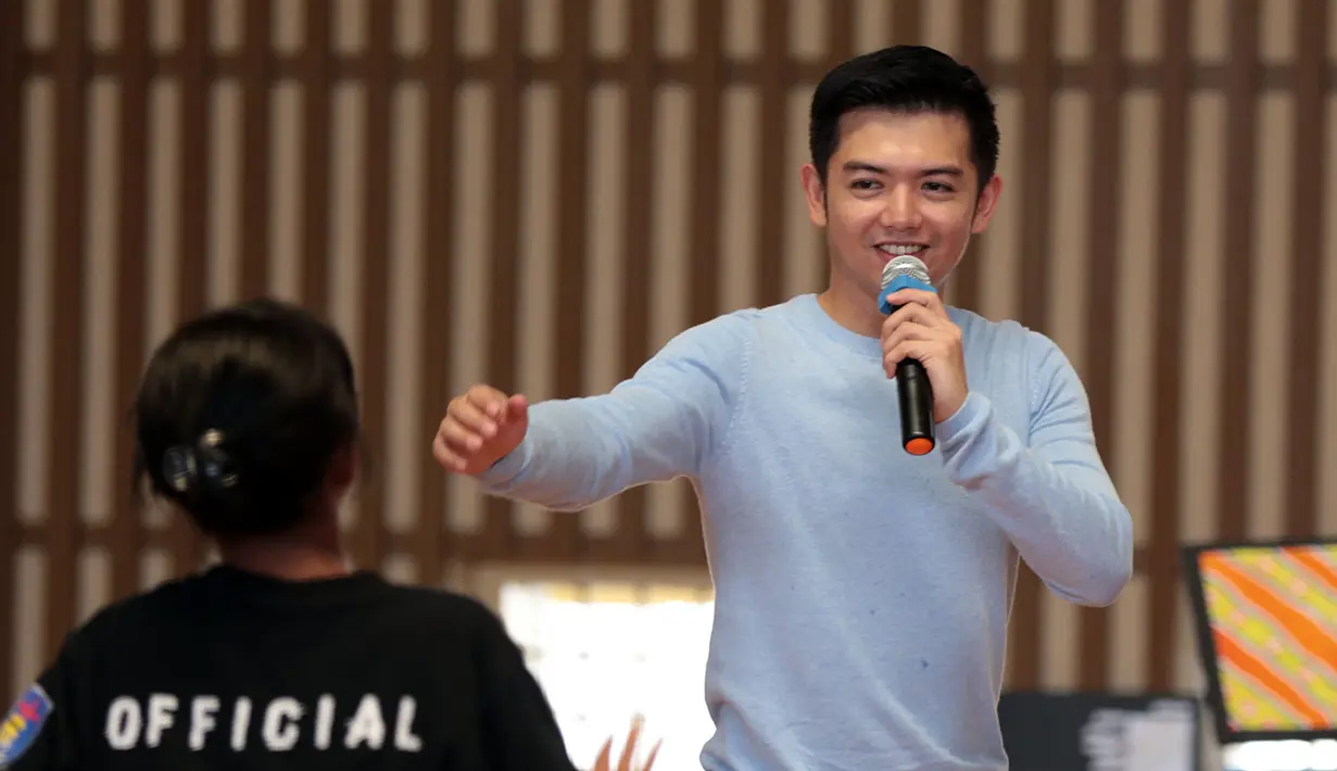 Ditemui di kawasan Pondok Indah, Jakarta selatan, Jumat (3/11/2017), Nicky bercerita soal novelnya yang ditulisnya dan akan segera hadir dalam bentuk film layar lebar di bioskop tanah air. (Deki Prayoga/Bintang.com)