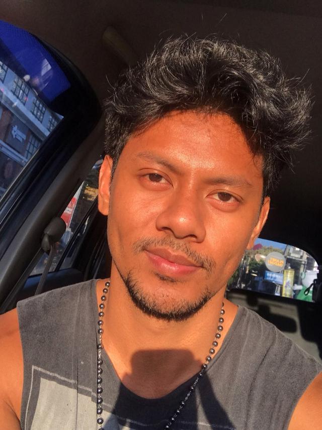 7 Potret Marlon Abraham, Netizen TikTok Viral dianggap Mirip Shahrukh Khan