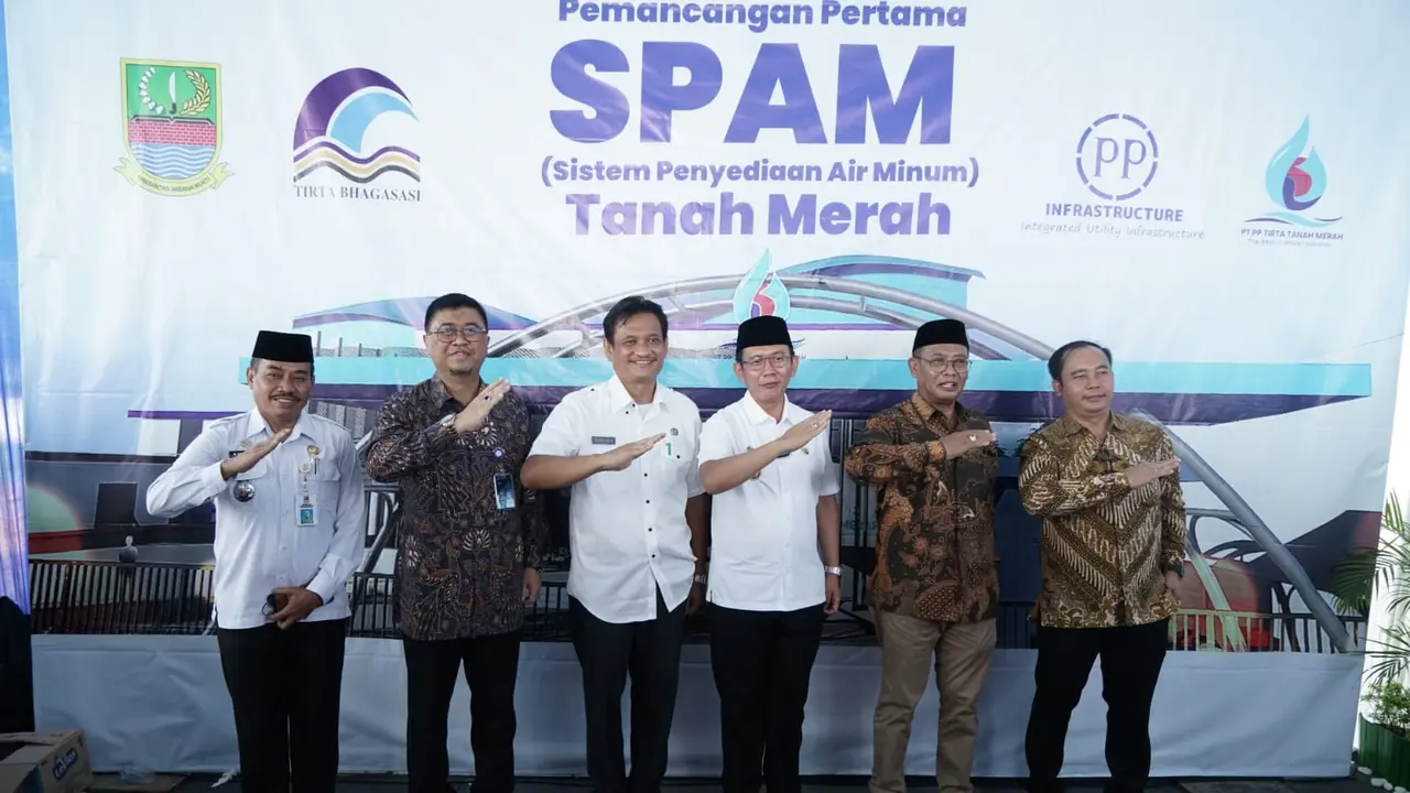 pemancangan tiang pertama Sistem Penyediaan Air Minum (SPAM) Tanah Merah