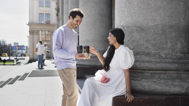 couple juli cinta berbalas.