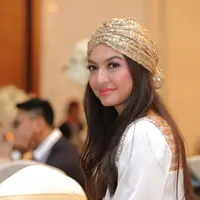 Bagi aktris Raline Shah, Ramadan kali ini merupakan Ramadan yang sangat spesial baginya. Salah satu finalis Puteri Indonesia 2008 itu, Ramadan kali ini banyak dimanfaatkan untuk plesiran. (Andy Masela/Bintang.com)